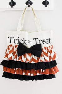 ruffle free sewing pattern halloween bag