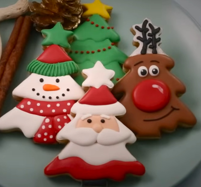 decorating 100 christmas cookies video
