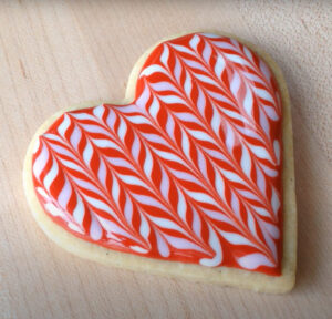 decorate valentines day cookies