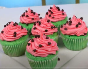 make decorate watermelon cupcakes