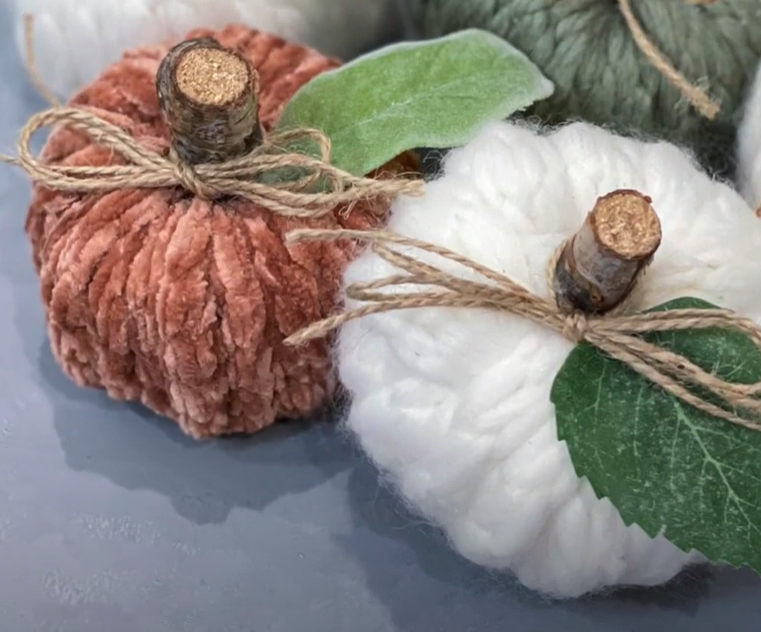 yarn pumpkin crafts to make